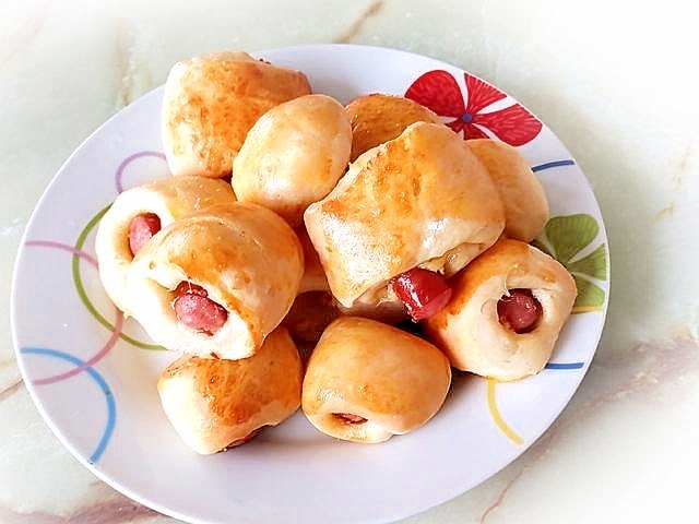 スタンドミキサーで！一口サイズのソーセージパン♪