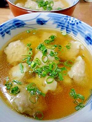 ボリューム満点 おかずワンタンスープ レシピ 作り方 By p70ちゃん 楽天レシピ ボリューム満点 おかずワンタンスープ レシピ 作り方 By p70ちゃん 楽天レシピ