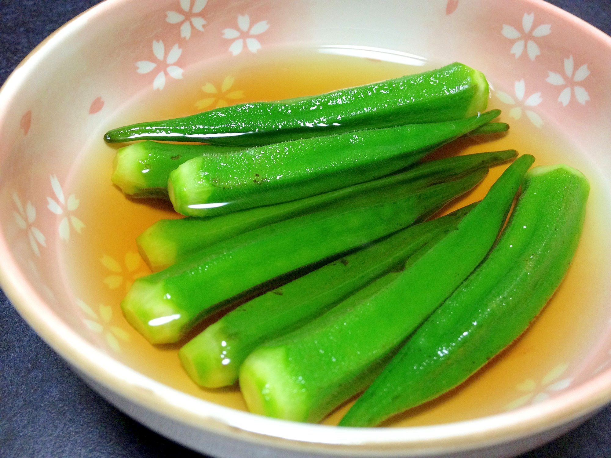 簡単・大人も子供も大好き!オクラの煮びたし