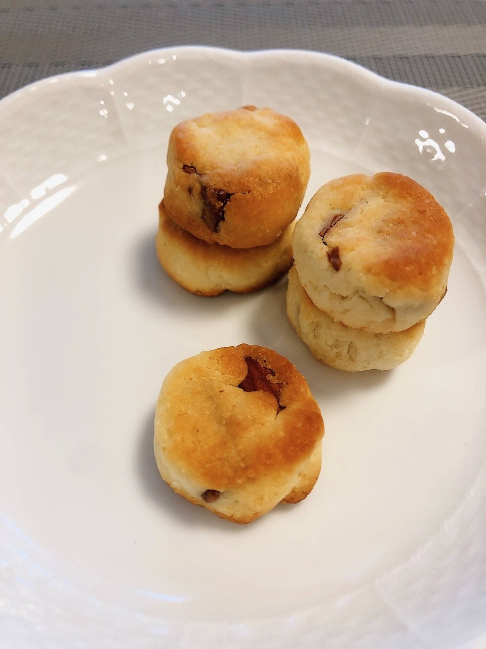 チョコとアーモンドのひとくちクッキー