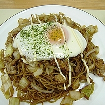 黄身がとろとろの目玉焼きを載せました。とっても美味しかったです。
（〃＾－＾〃）