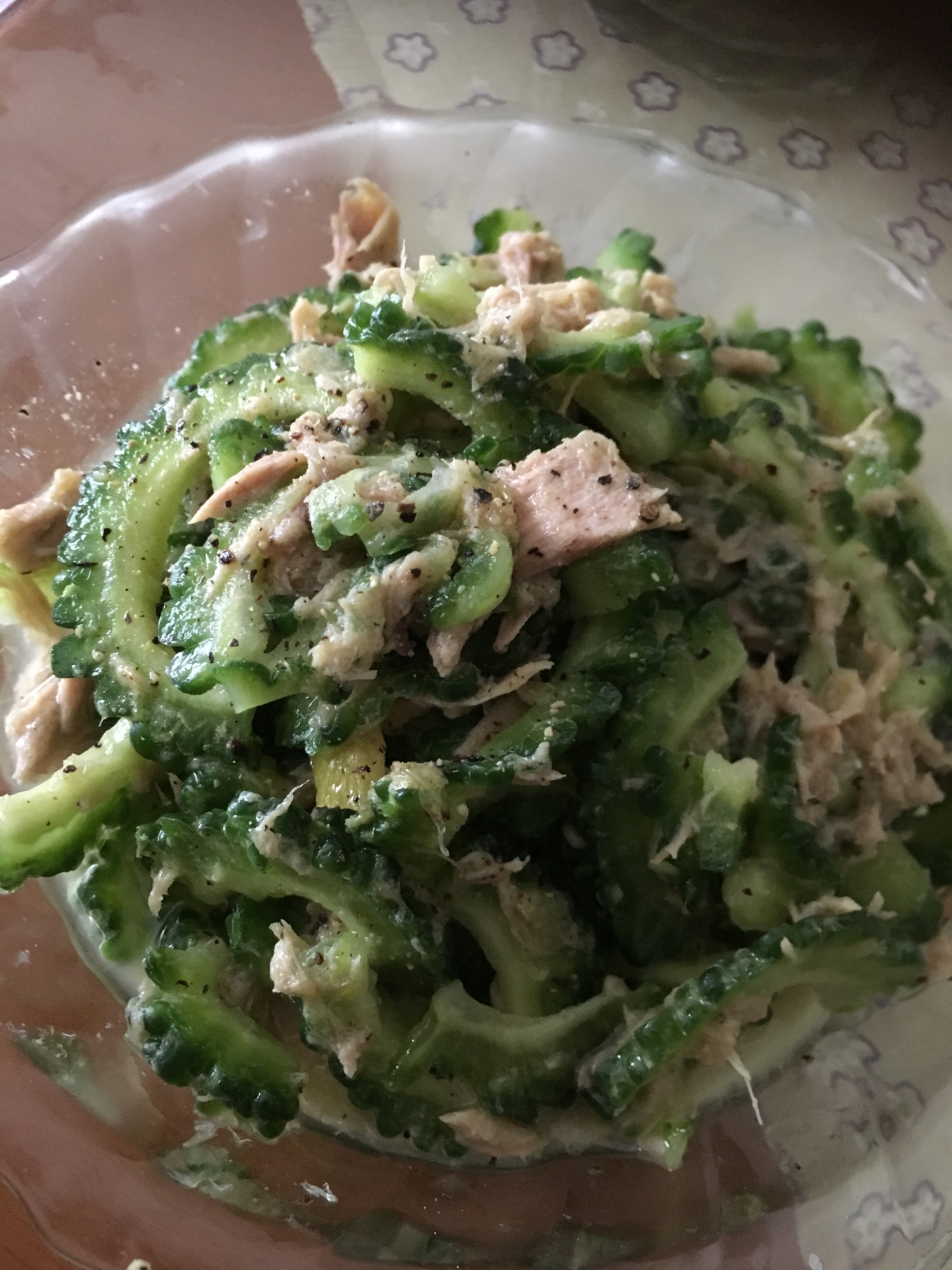 マヨなし!塩レモンでゴーヤとツナのサラダ