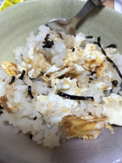 簡単！激ウマ！やみつき塩昆布混ぜご飯