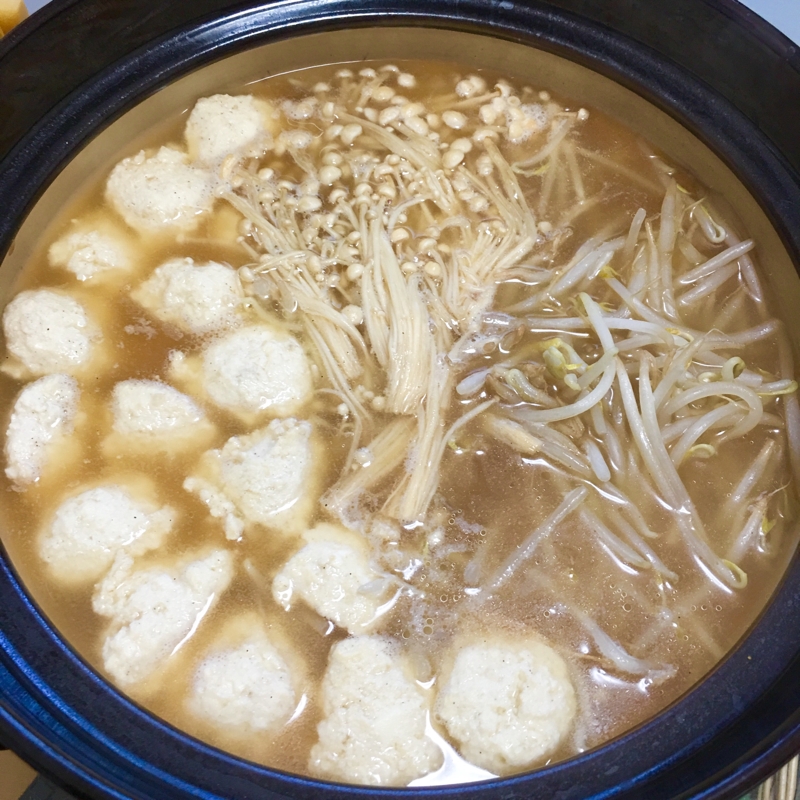 ふわふわとろ豆腐鶏だんごともやしのとんこつ醤油鍋 レシピ 作り方 By Kuuuma 楽天レシピ