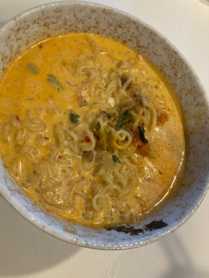 辛いのがあまり得意ではないのでもらった辛ラーメンをどう食べるか悩んでいたので参考にしました！ほどよい辛さになり美味しく完食できました！ありがとうございます！