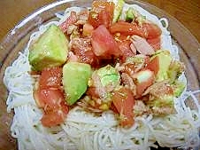 ツナ&トマト&アボカドそうめん