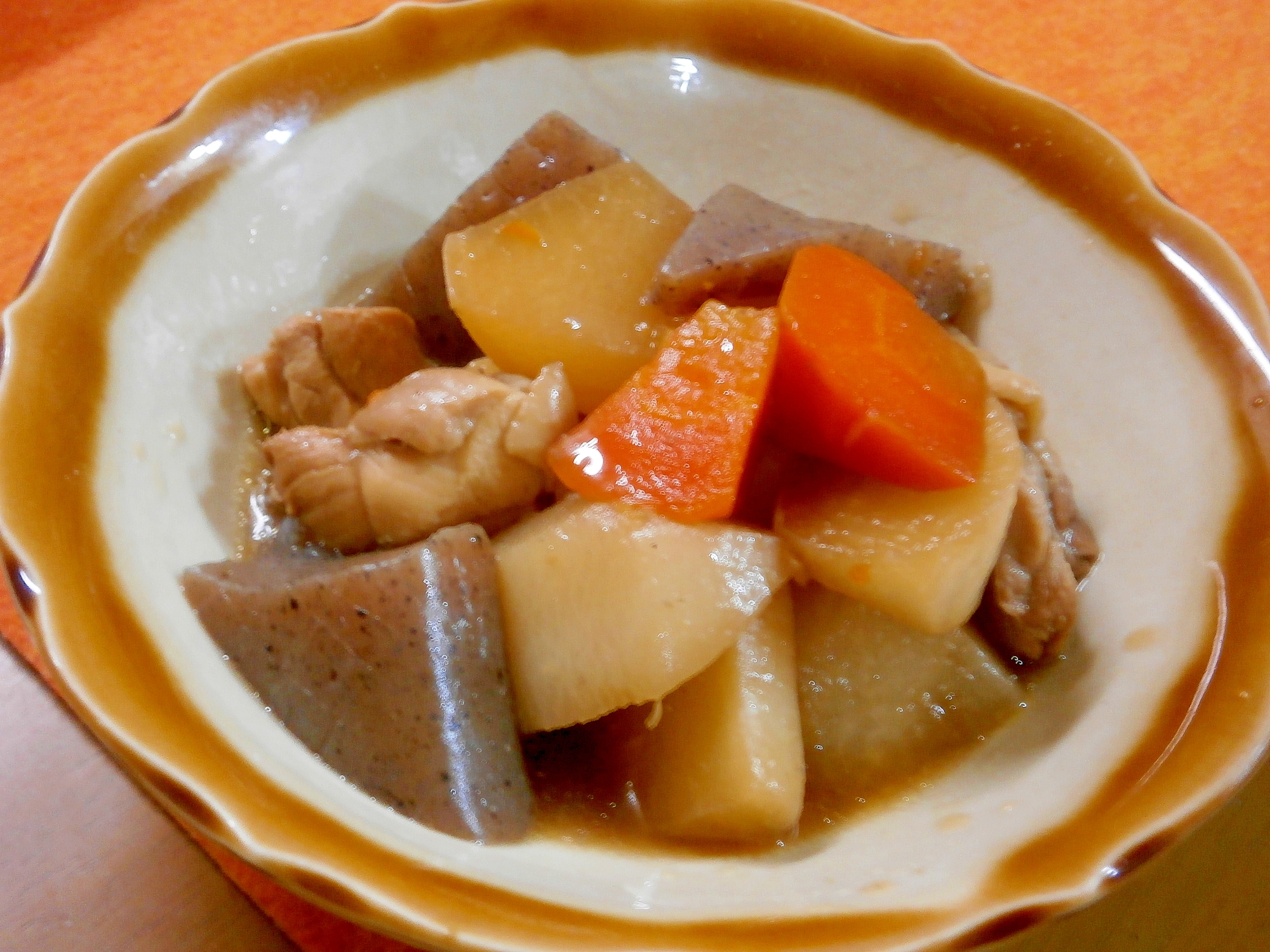 ダシダで☆大根・鶏肉・こんにゃくの煮物