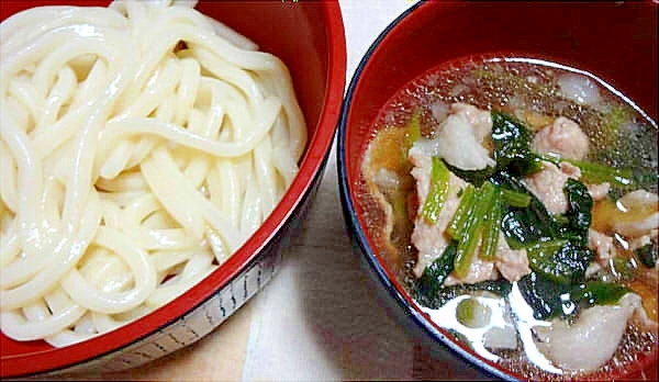 豚肉汁のつけうどん