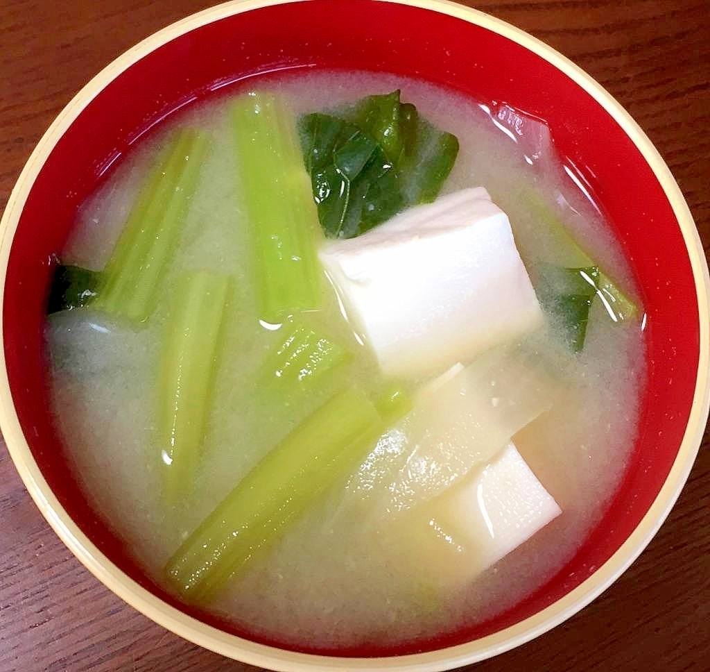小松菜と玉ねぎと豆腐の味噌汁 レシピ 作り方 By はわゆり 楽天レシピ