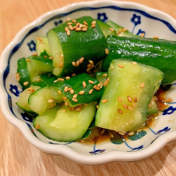 5分でつくれる ごま油香るめちゃウマきゅうり レシピ 作り方 By ママ梨 楽天レシピ 5分でつくれる ごま油香るめちゃウマきゅうり レシピ 作り方 By ママ梨 楽天レシピ