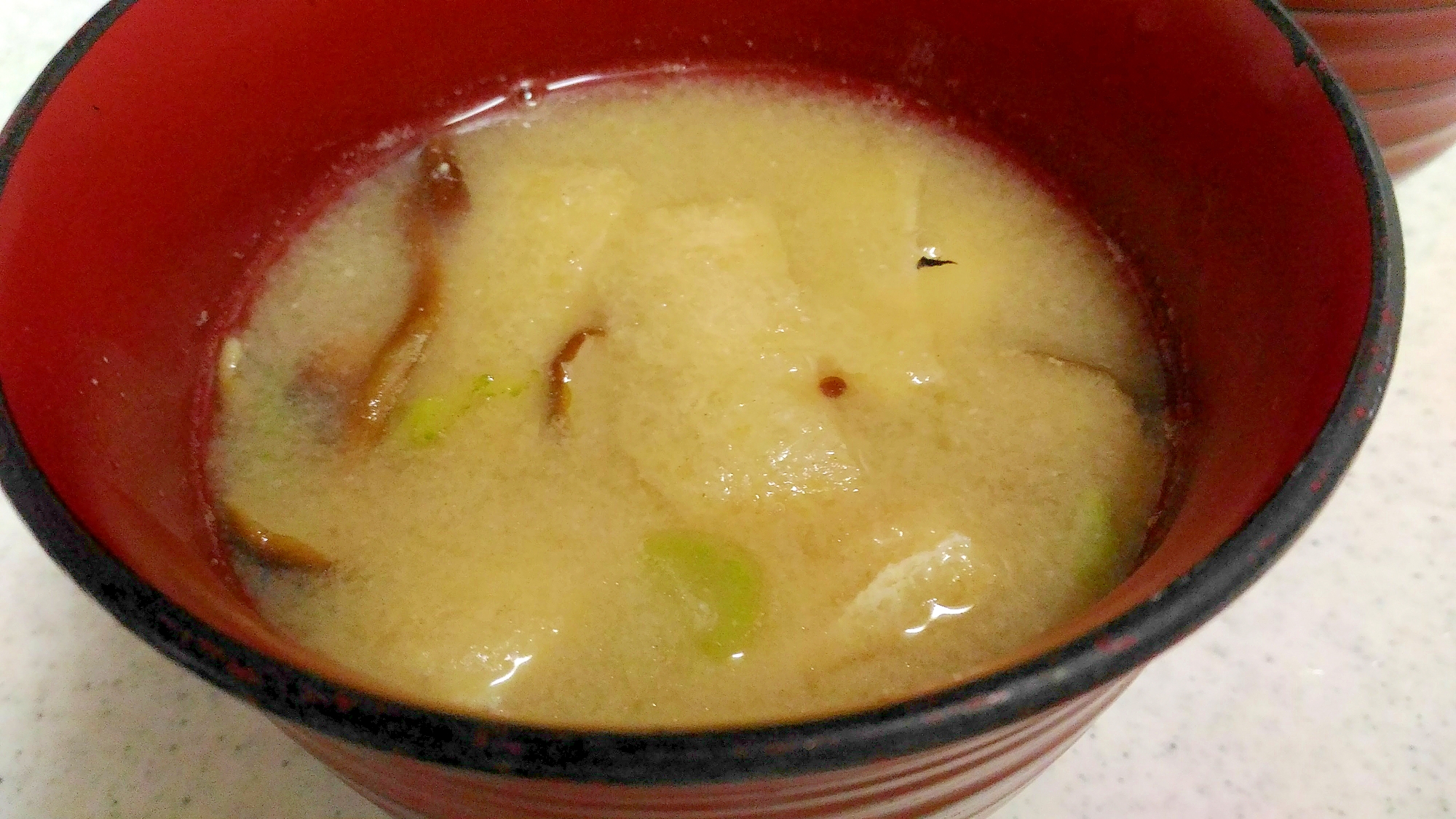 柿木茸と大根葉、あげの味噌汁
