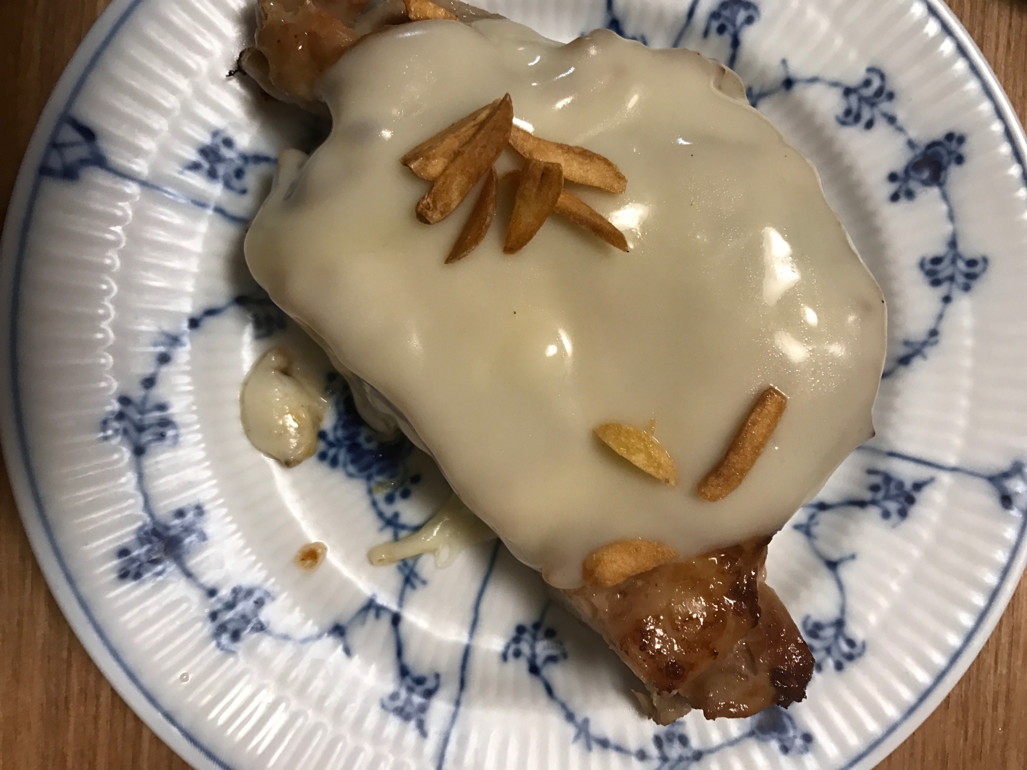 とろーりチーズのせチキンステーキ