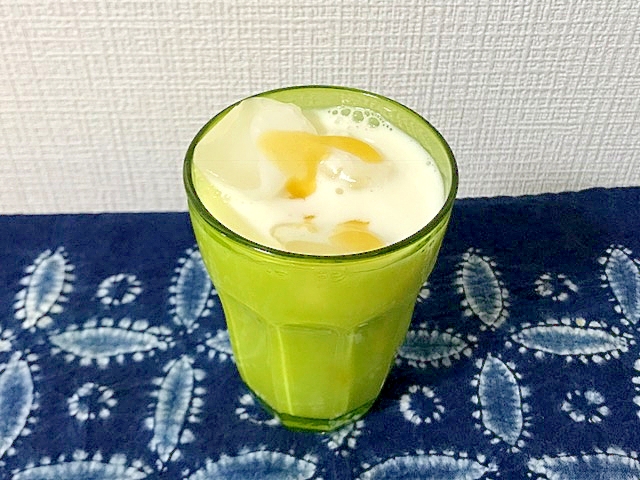 マンゴーラッシー