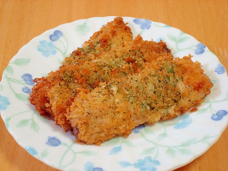 イワシのシソ入りパン粉焼き