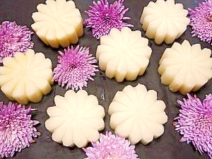 抜き型無し飾り切り 大根の大輪菊 レシピ 作り方 By ブルーボリジ 楽天レシピ 抜き型無し飾り切り 大根の大輪菊 レシピ 作り方 By ブルーボリジ 楽天レシピ