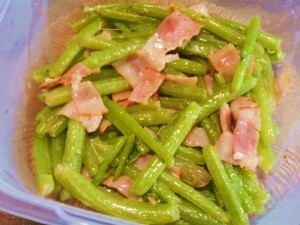 長期保存中だった赤みず、洋風の味に惹かれて調理。赤みずとは品種が違いますが青みずでも作ってみます。ご馳走さまでした♪