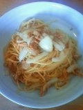 材料が家にあるものでスパゲッティを。。と思い、このレシピで作ってみました。海苔を忘れましたが、とても美味しくバクバク食べました！