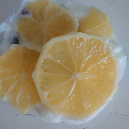 amnos73さん♪
レーズンの甘みと蜂蜜レモンの甘酸っぱさの相性がよくてとっても美味しかったで๑•؎•๑‎‎また寒くなったので体調管理に気をつけましょうね☘️