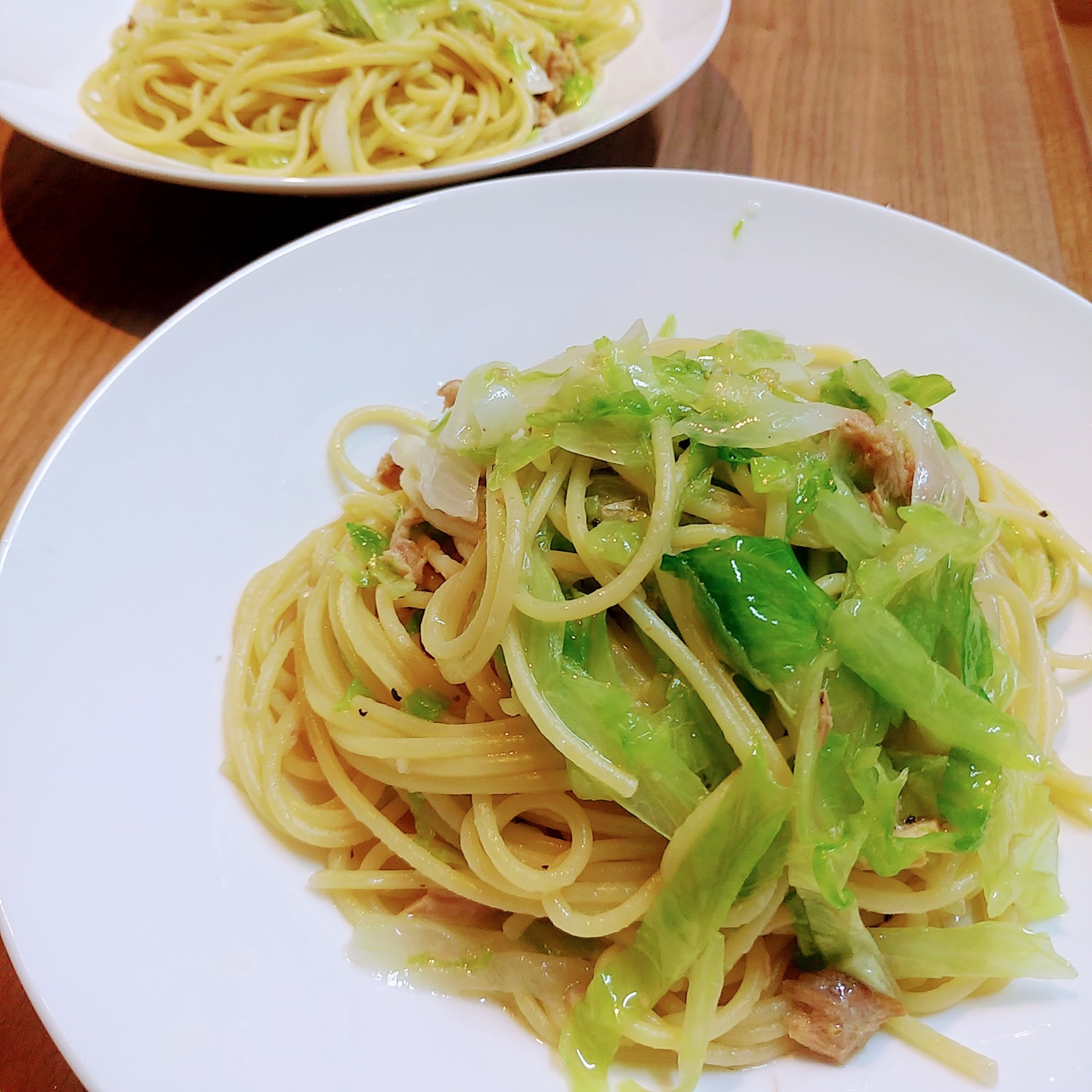 簡単!シャキシャキレタスとツナのオイルパスタ