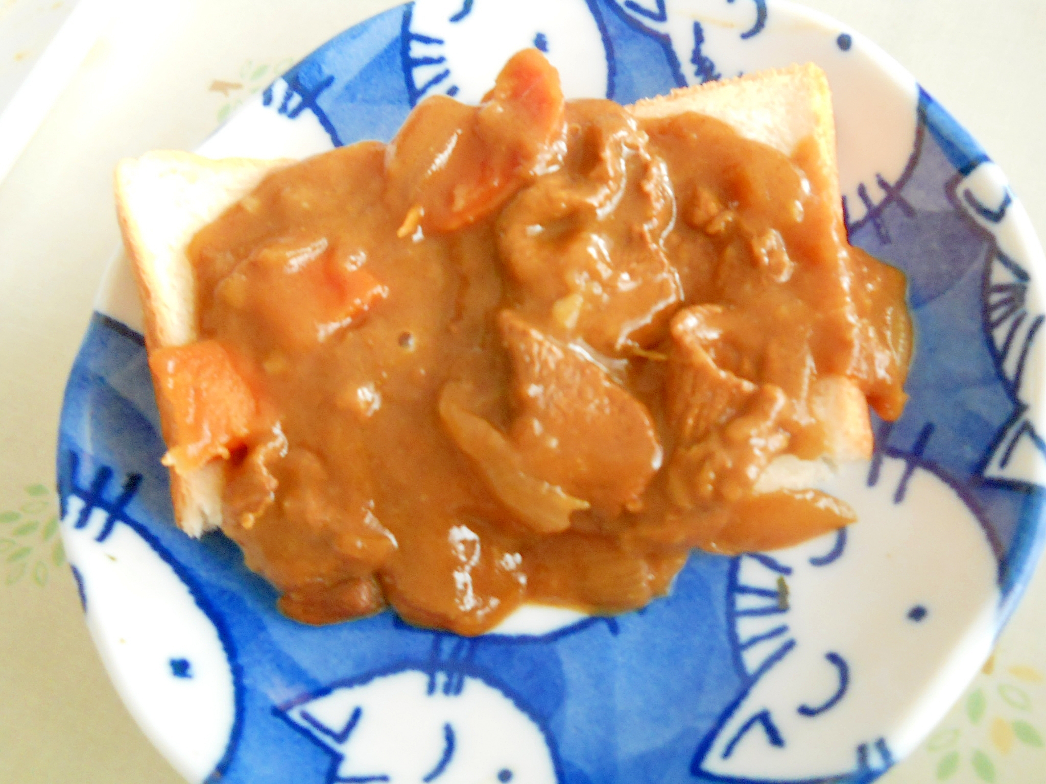 ご飯がないとき～♪ほ～ら午後いちのカレーパン♪