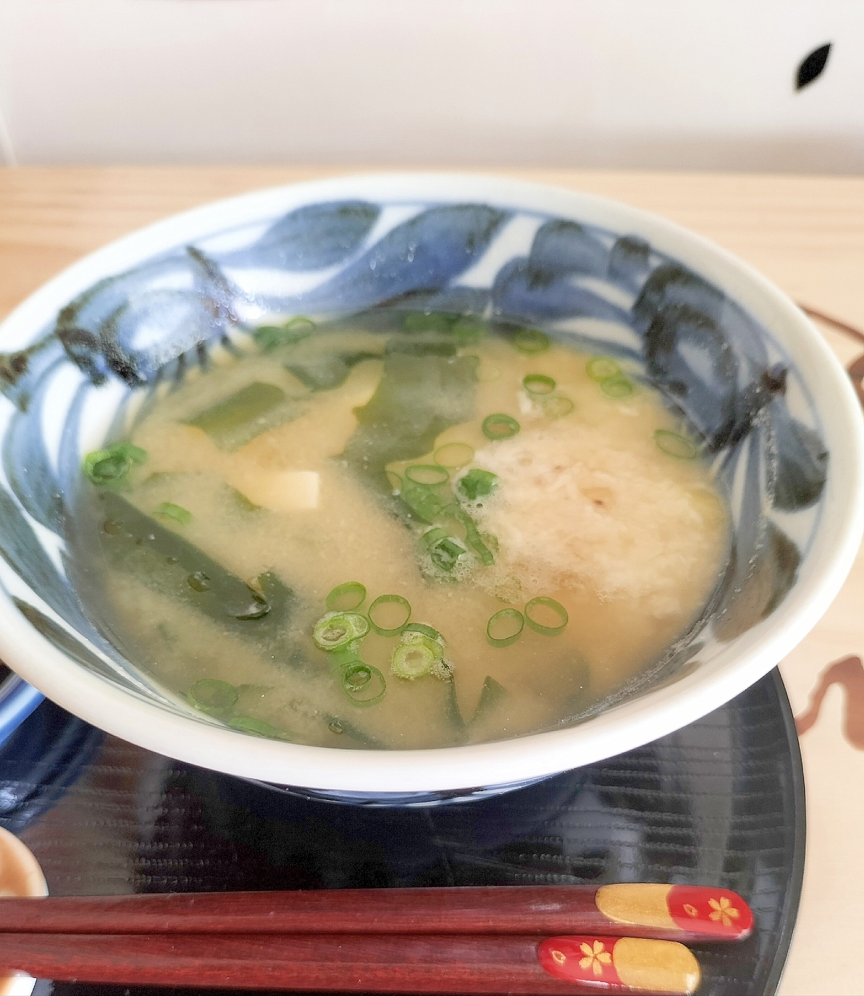 大和芋とお豆腐のほっこりお味噌汁