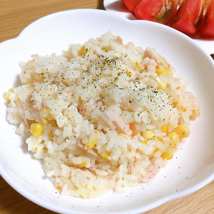⁣コンソメバターde炊き込みピラフ★*。