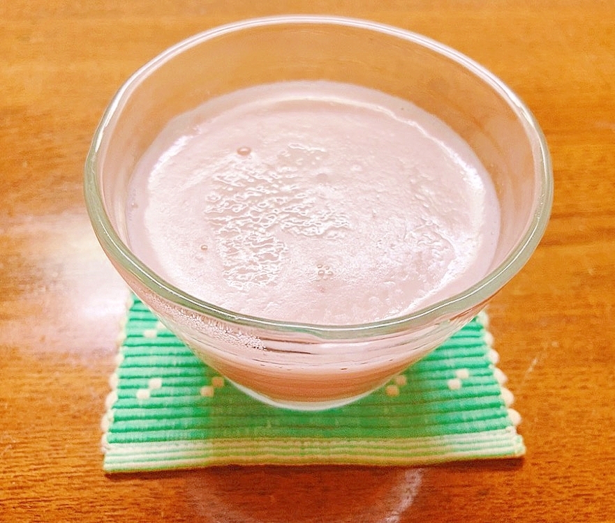 イチゴジャムミルクゼリー