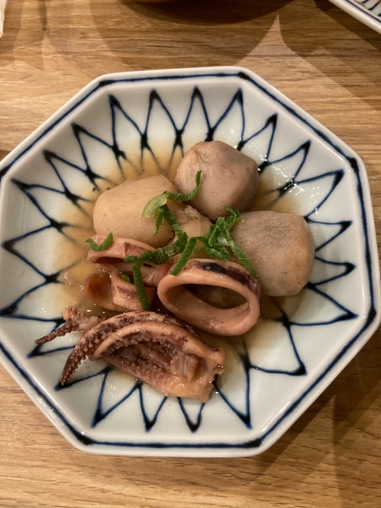 定番の味♫イカと里芋の煮物