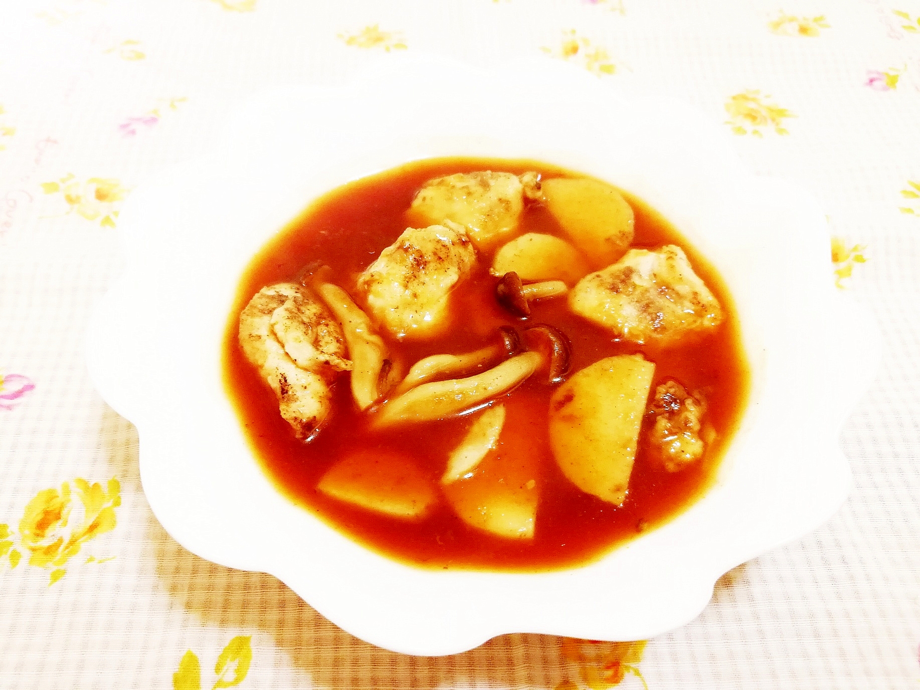 鶏ムネと里芋のきのこスープ