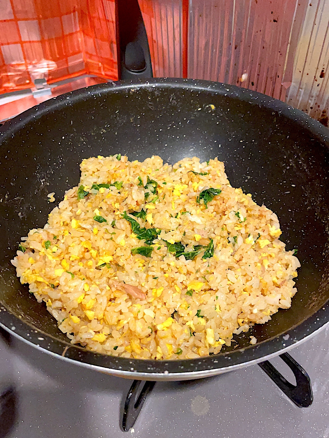 パパッとカロリーオフなツナマヨ醤油炒飯