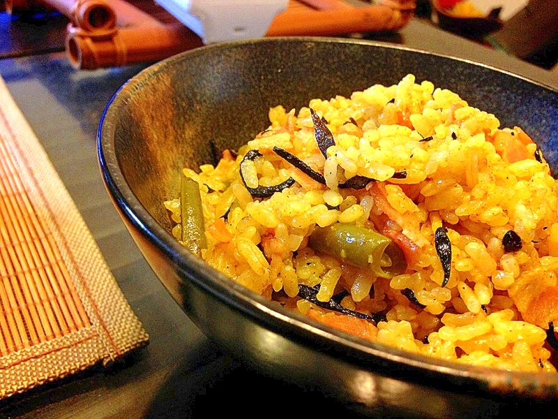 大人も子どもも病みつき 絶品カレーピラフ レシピ 作り方 By 姫子さん69 楽天レシピ 大人も子どもも病みつき 絶品カレーピラフ レシピ 作り方 By 姫子さん69 楽天レシピ