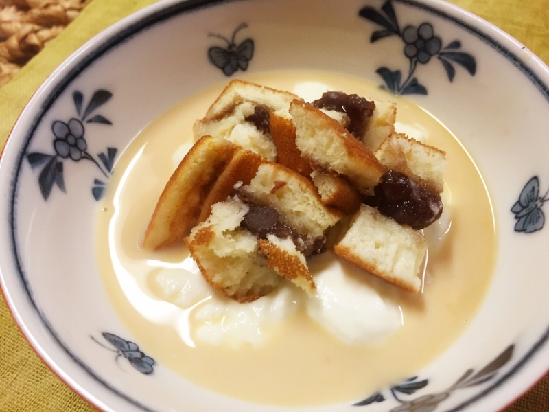 どら焼きのせカフェオレヨーグルト