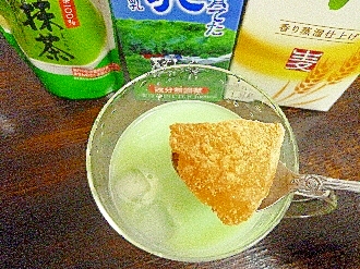 アイス♡蕨餅入♡抹茶ミルク酒
