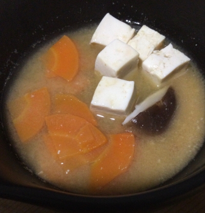 豆腐と野菜味噌汁