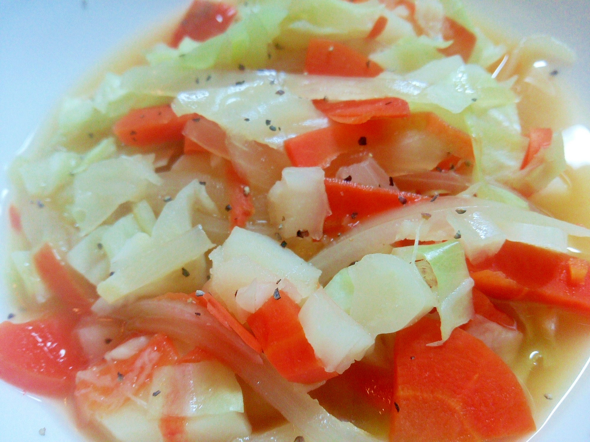 2つの食感で野菜がいっぱい食べちゃうスープ