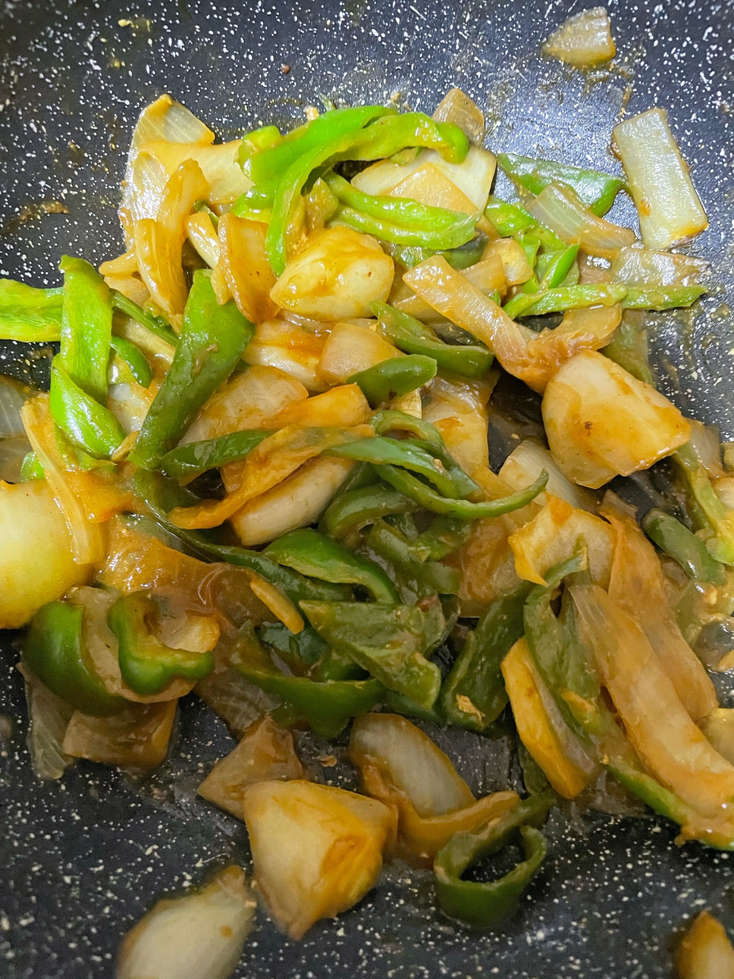 豚と玉ねぎとピーマンのカレー炒め