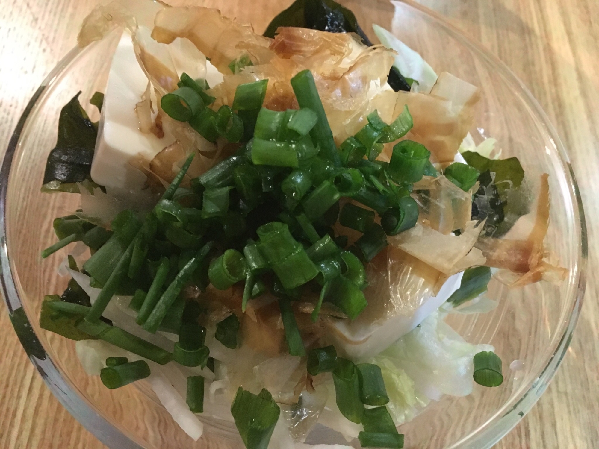 レタスと大根とわかめと豆腐のサラダ
