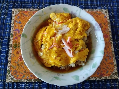 包丁不要☆彩り鮮やか♪カニカマと枝豆の天津飯