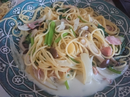 初めてクリーム系パスタを作りました(*^O^*)スープあっさりでおいしくいただけました♪