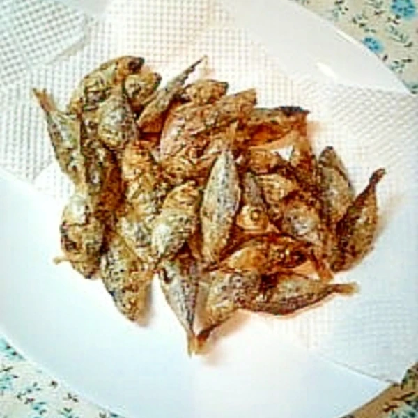 ひいらぎ干物の唐揚げ レシピ 作り方 By ティア アスラン 楽天レシピ ひいらぎ干物の唐揚げ レシピ 作り方 By ティア アスラン 楽天レシピ