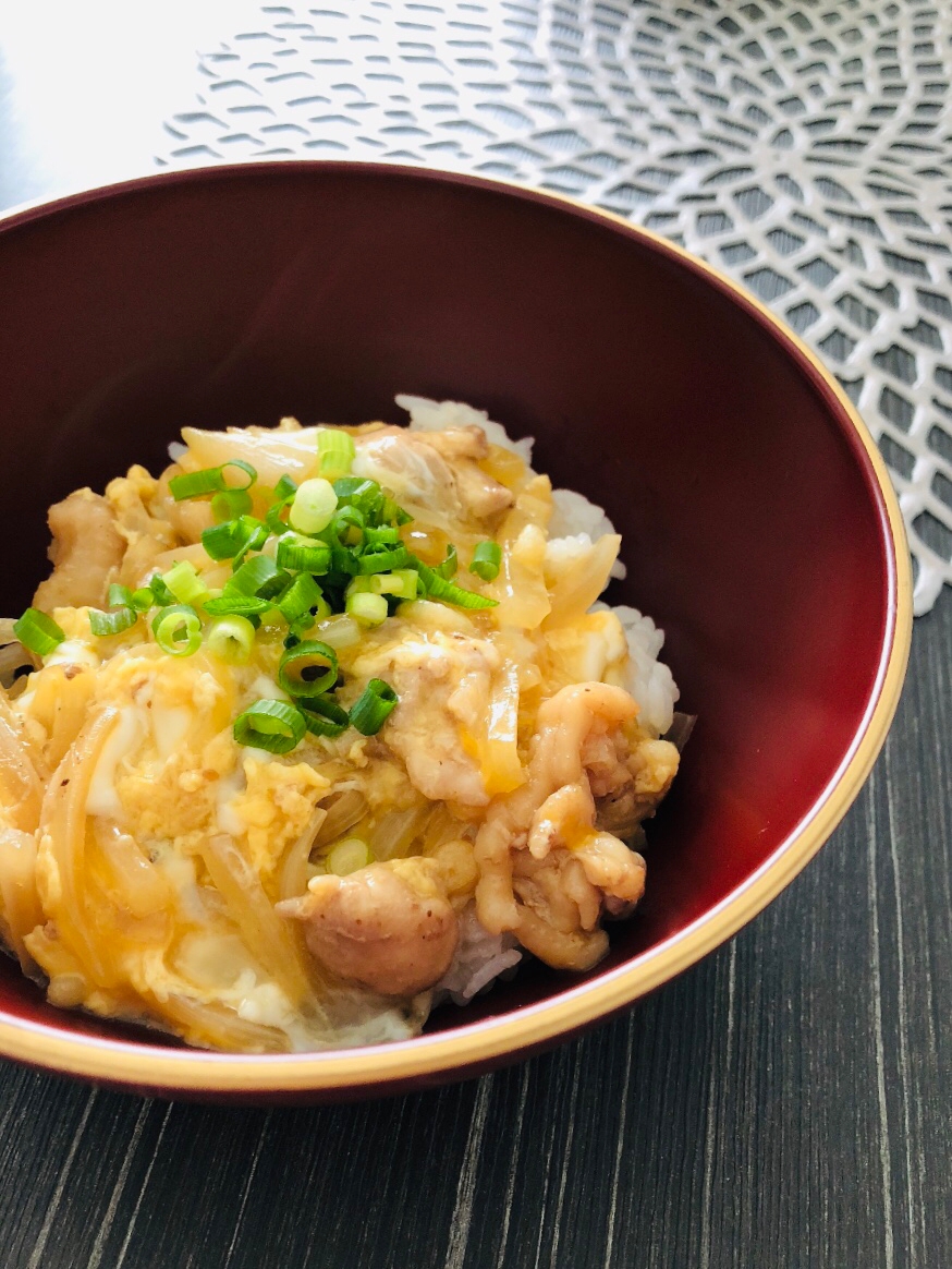 新玉ねぎたっぷり☆天かすでとろ〜り親子丼