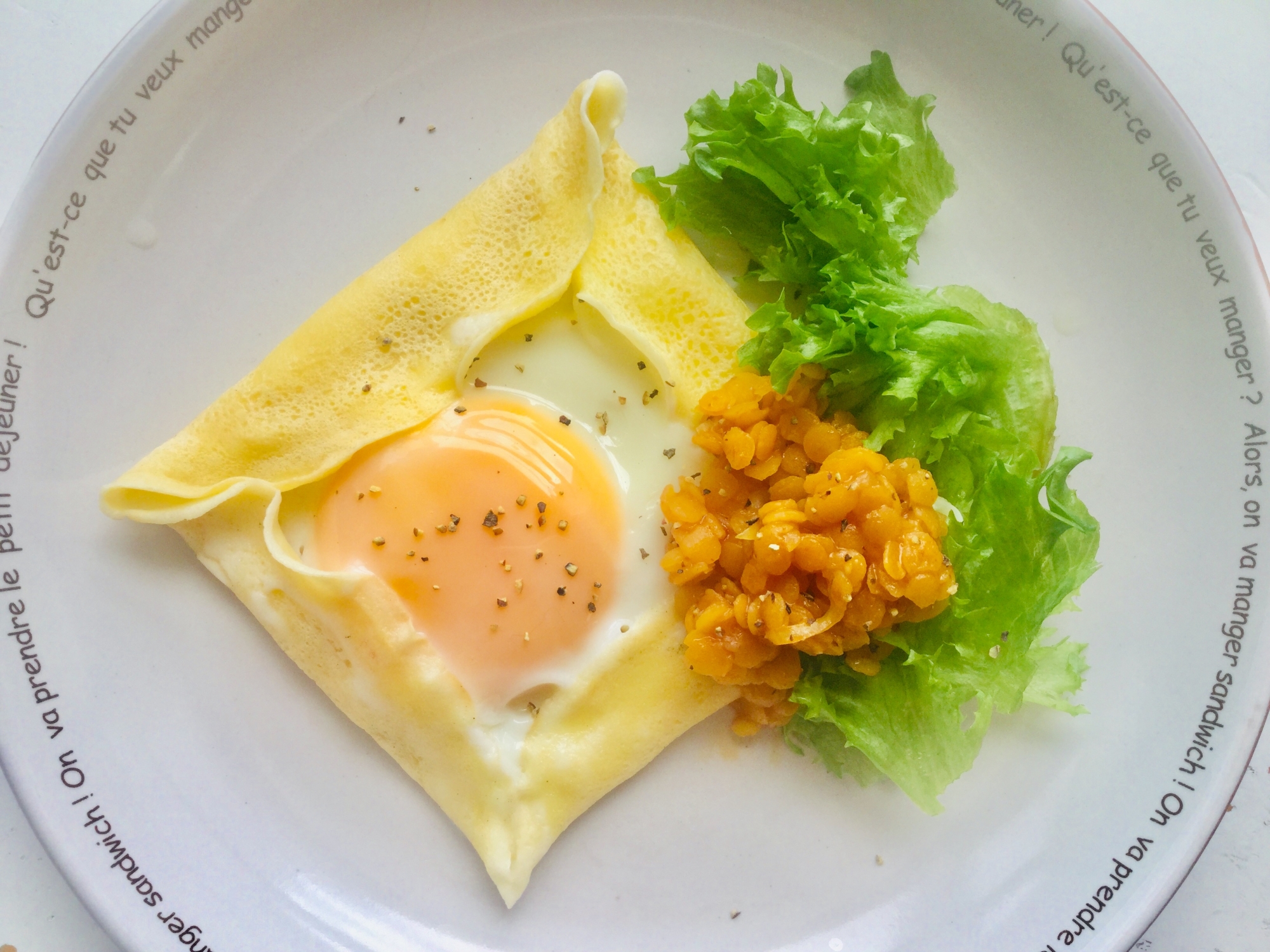 ガレット風目玉焼きクレープ