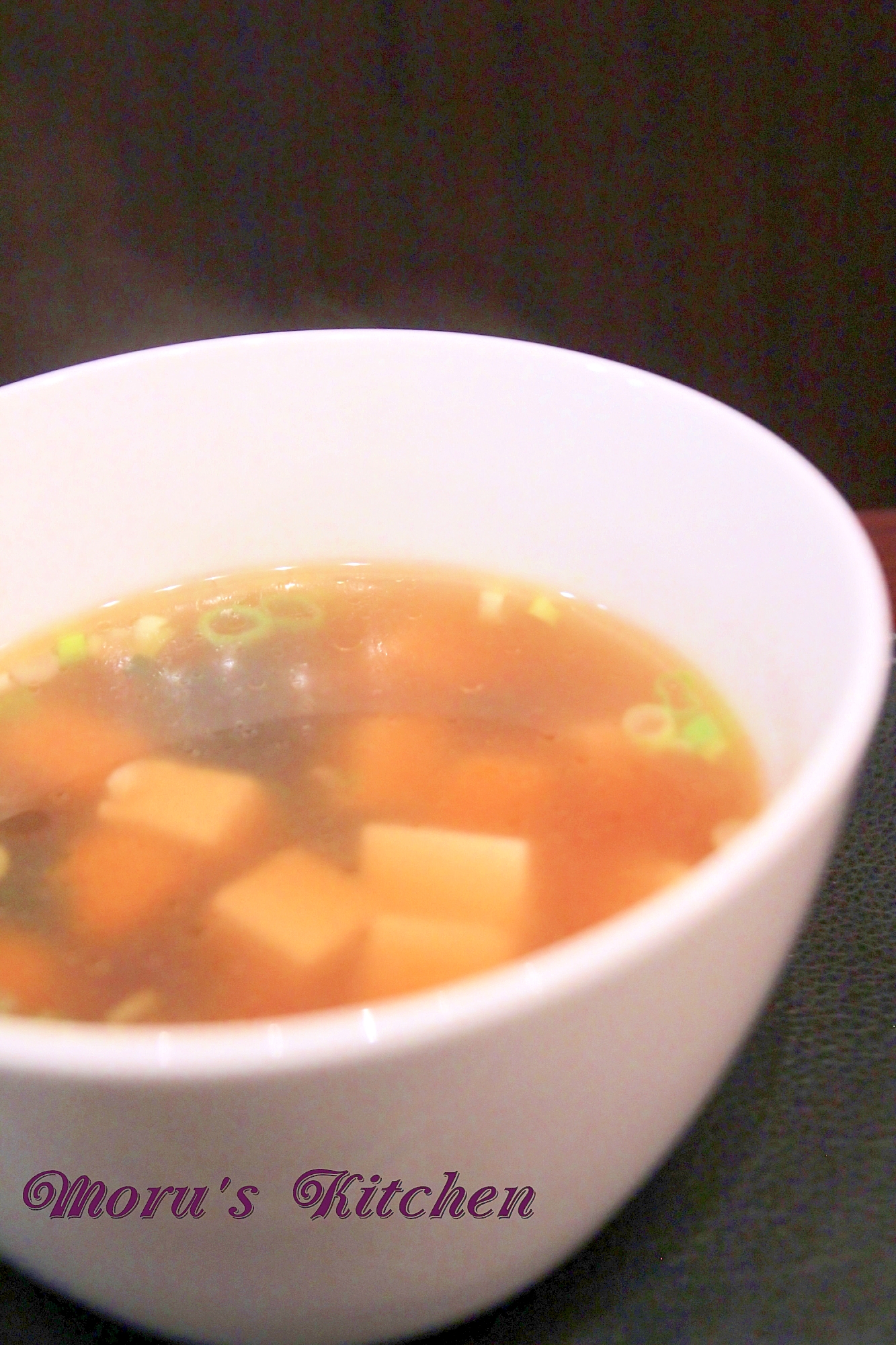 ワカメと豆腐の簡単中華スープ