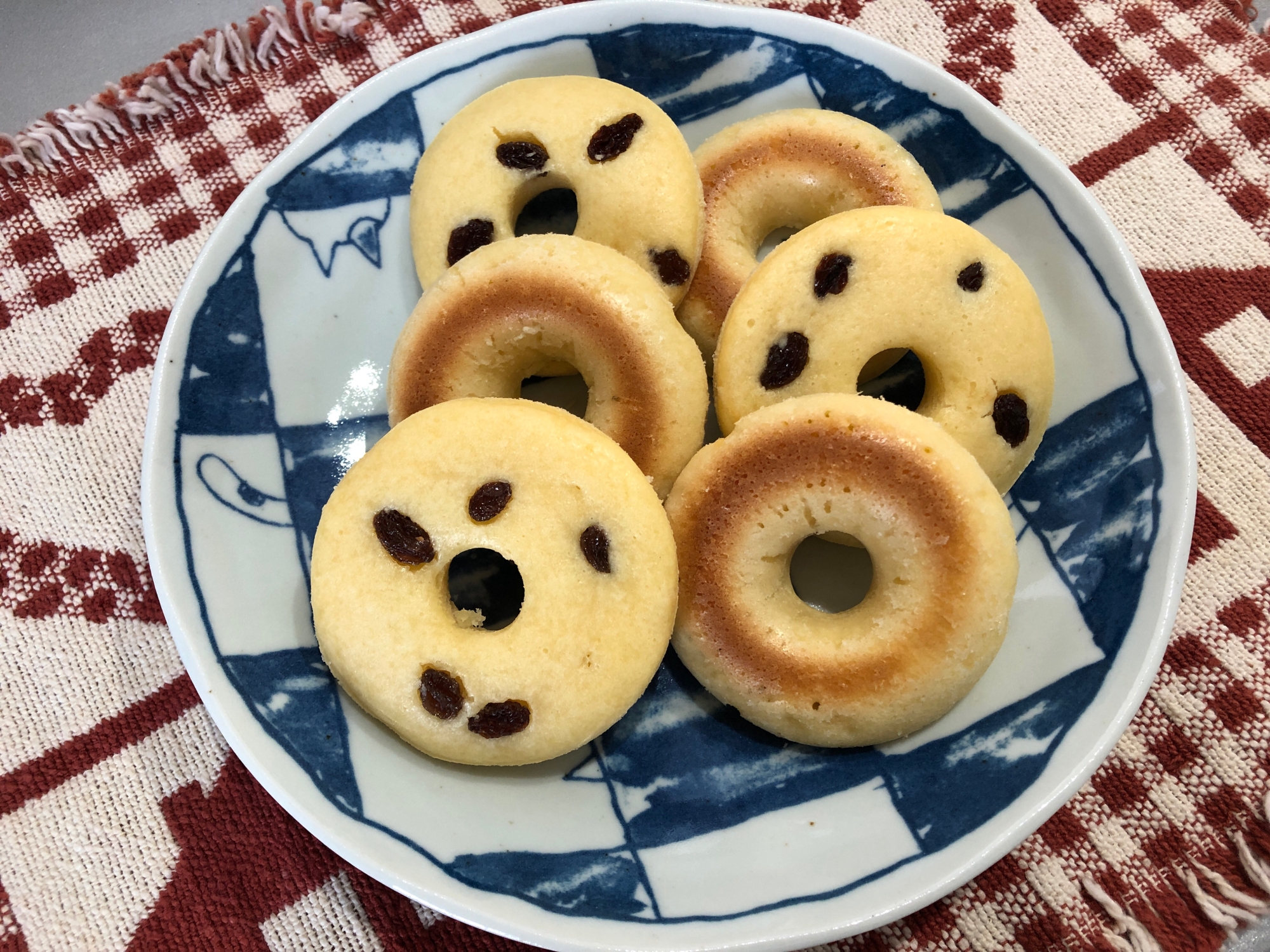 シリコン型で簡単焼きドーナツ☆