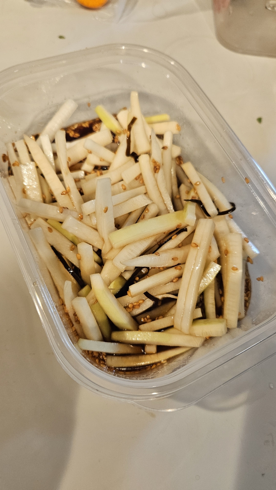 すてないで！大根の皮　簡単ゴマ油香る★お漬け物