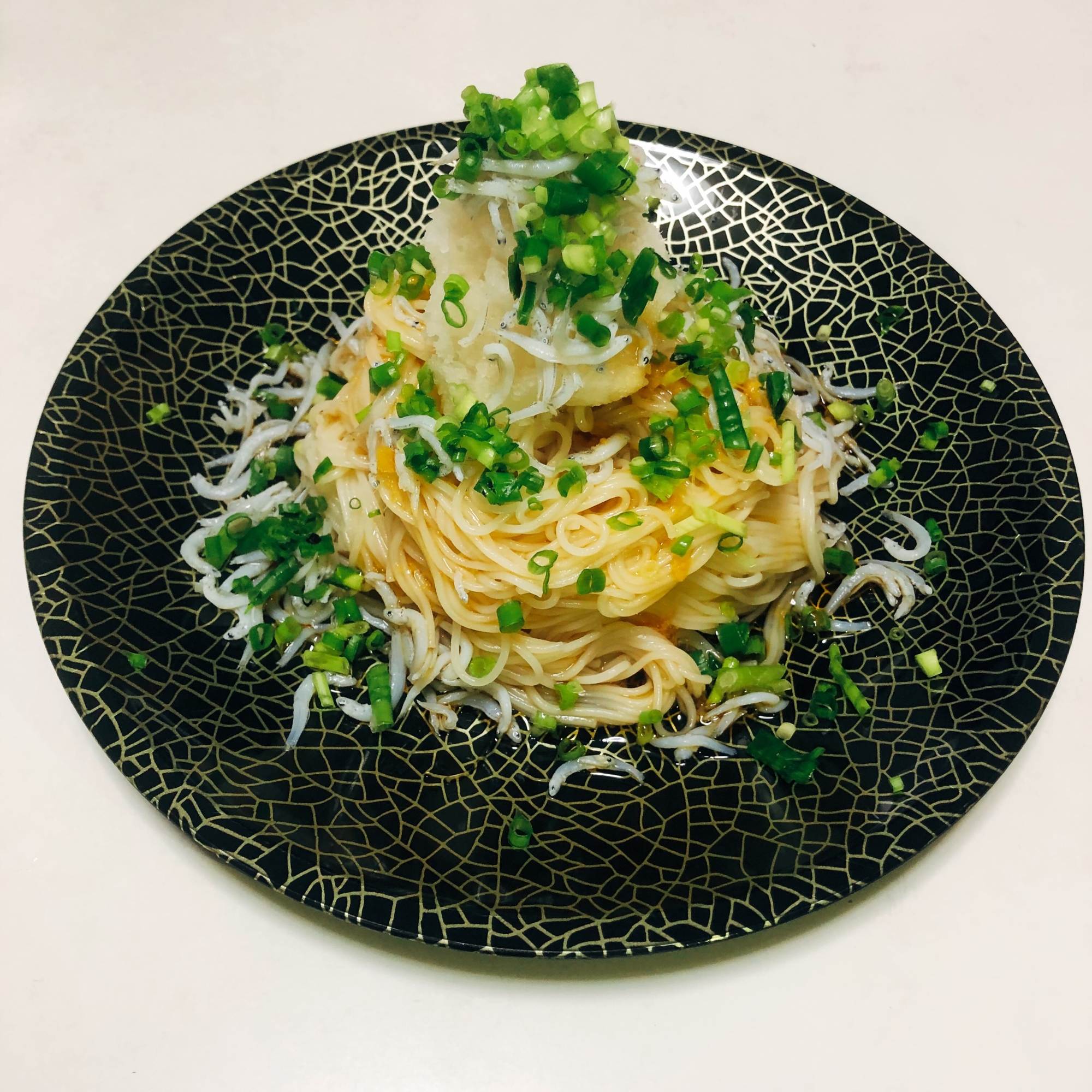 さっぱり美味しい！しらすの冷やしそうめん