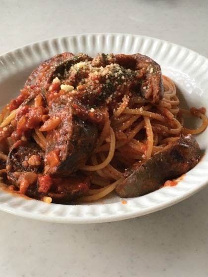 ナスとひき肉のトマトソースパスタ