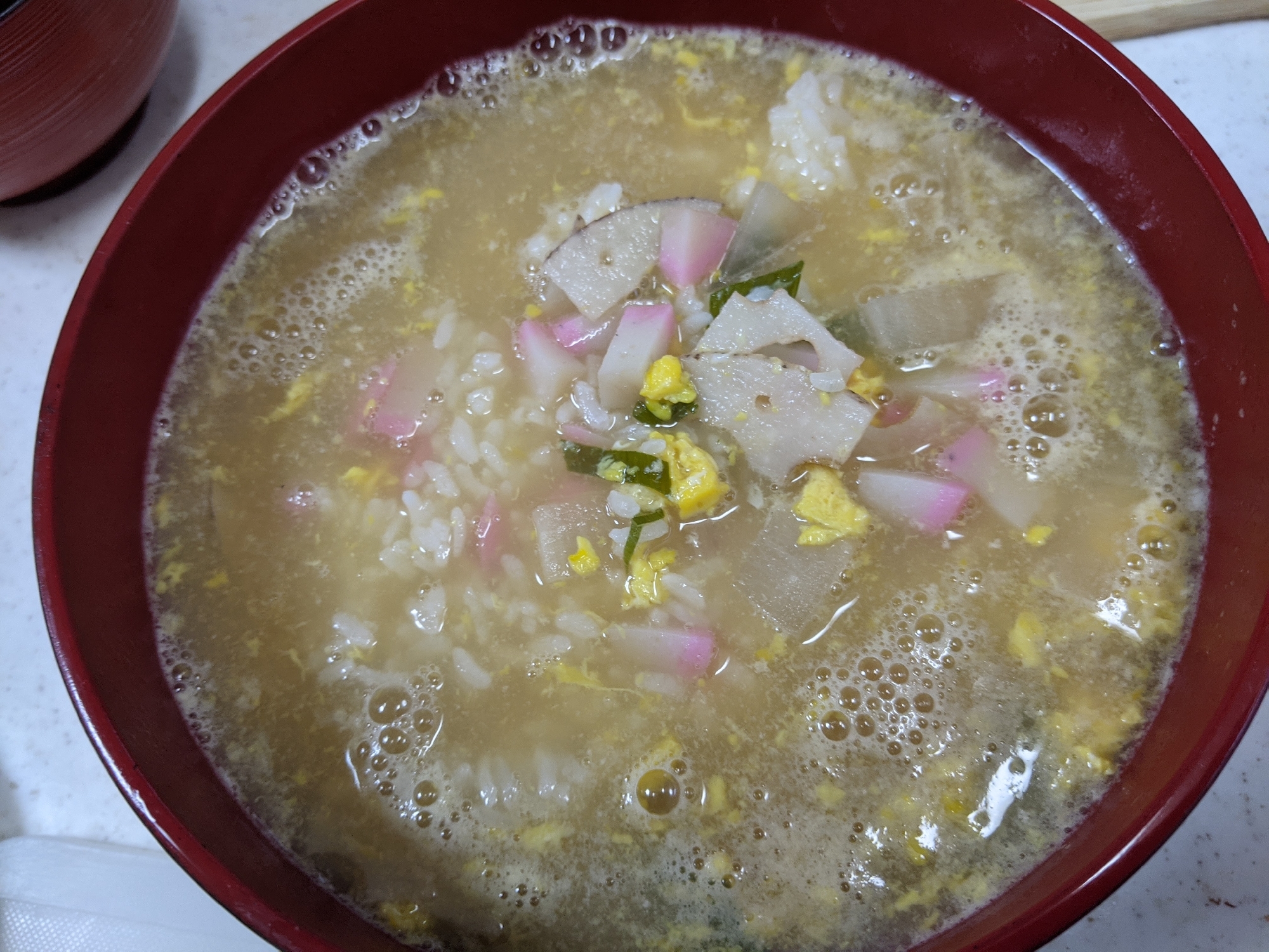 おでんの残り汁で大根とかまぼこの雑炊