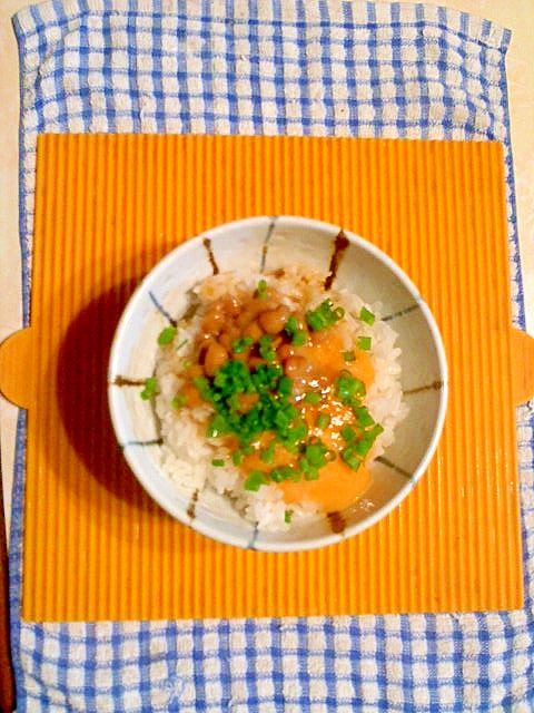 サーモンのたたきと納豆の丼♪