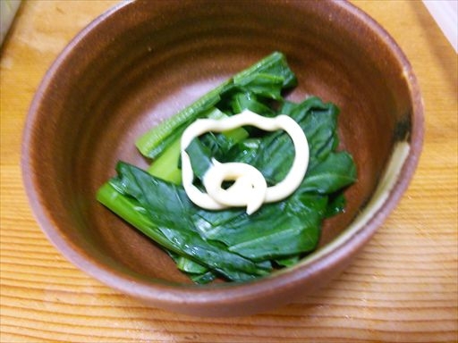 小さい鍋で茹で小松菜/マヨネーズ和え